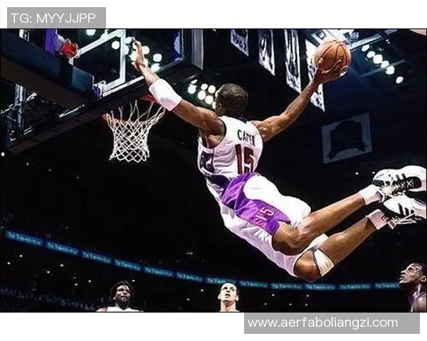 全球打篮球帅气外国明星的精彩瞬间合集